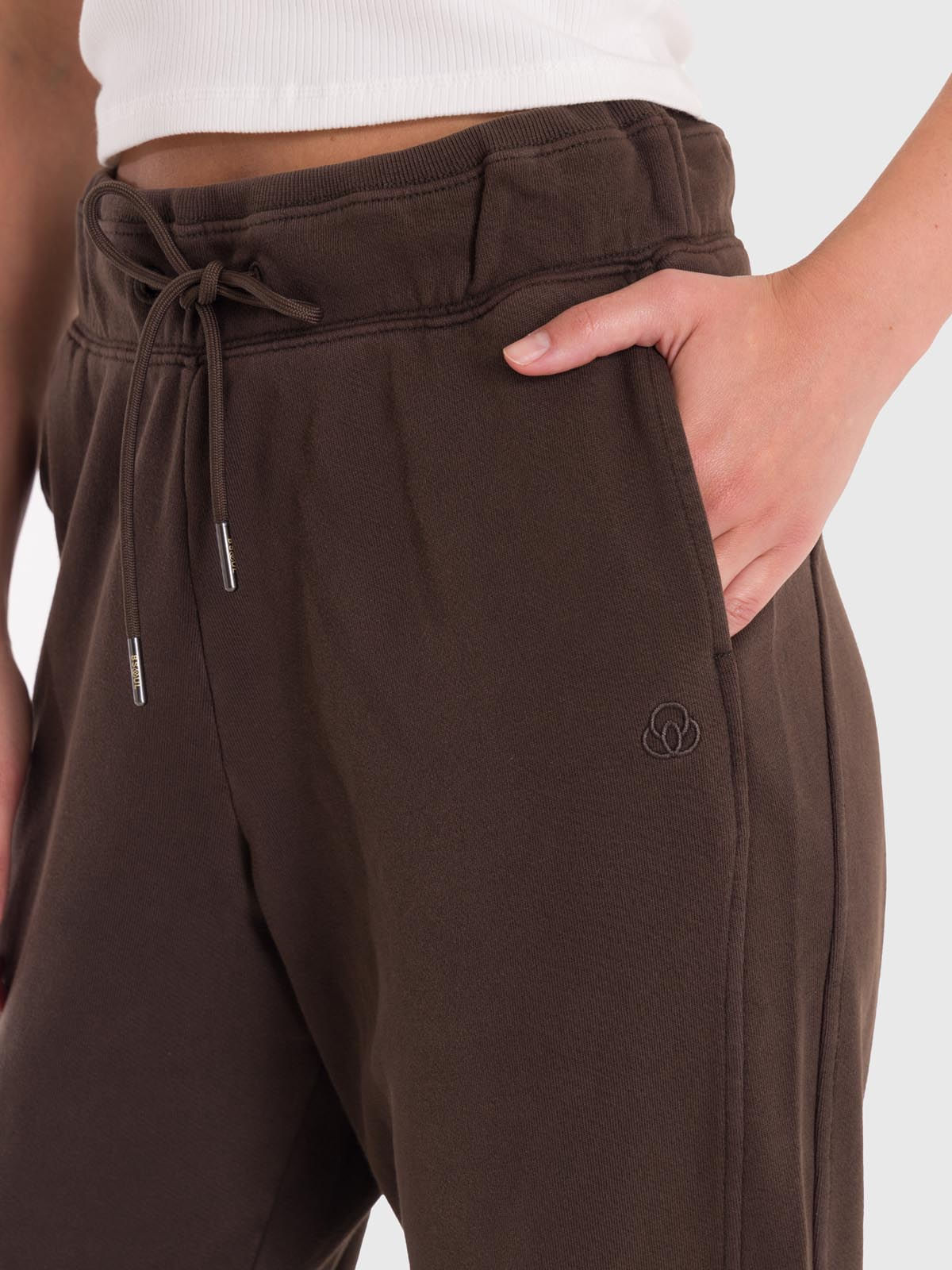 Pantalón Mujer Jogger Pant Creta Café Bsoul