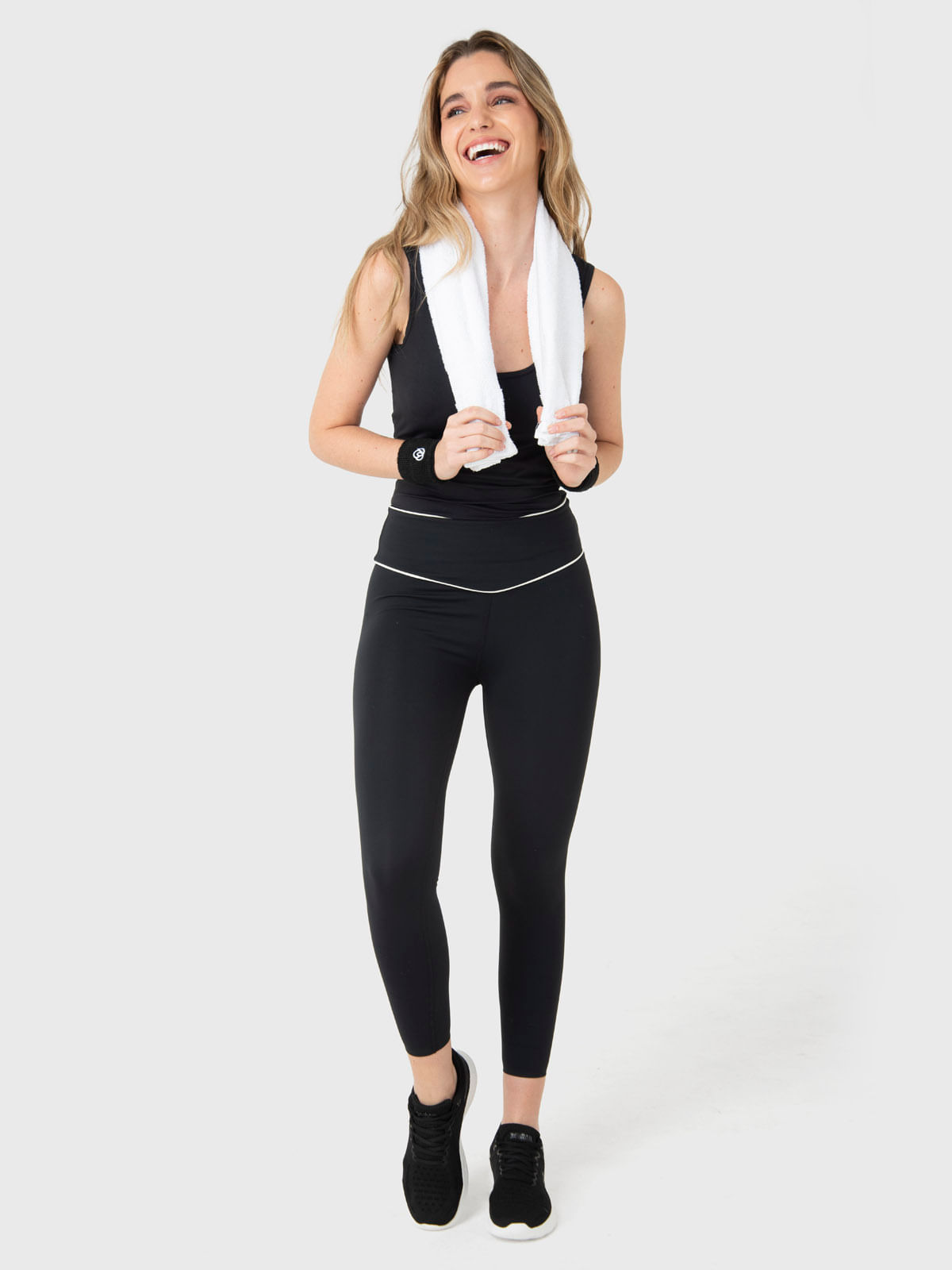 Polera Mujer Tank Seamless Negro Bsoul